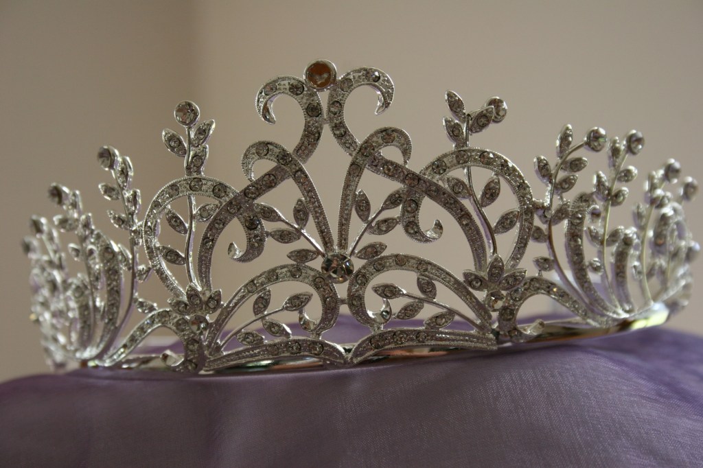 tiara 002