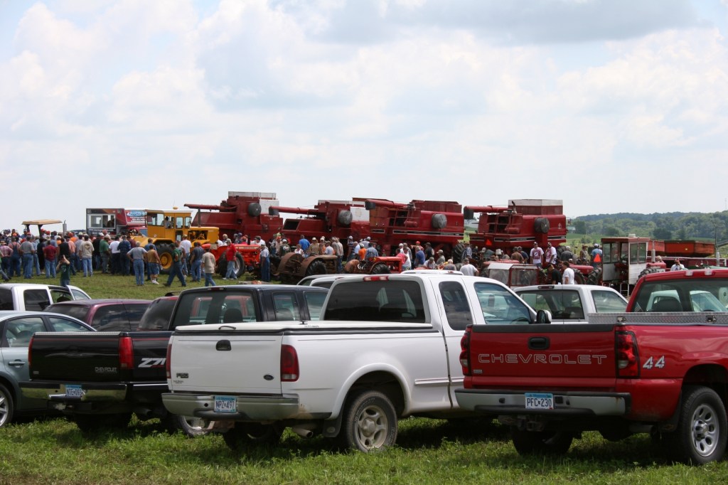 Allis-Chalmers auction, North Morristown, Minnesota