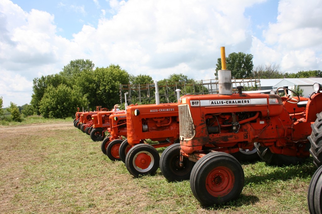 Allis-Chalmers tractors