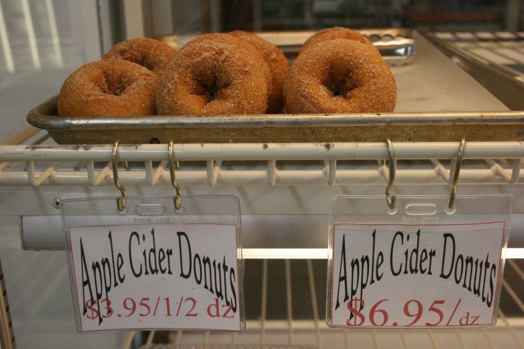 Apple cider donuts