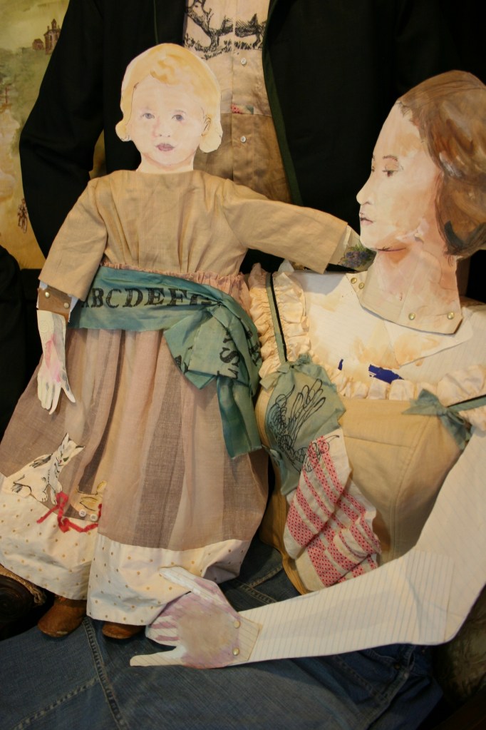 Mother and child in "Souvenir Portrait"