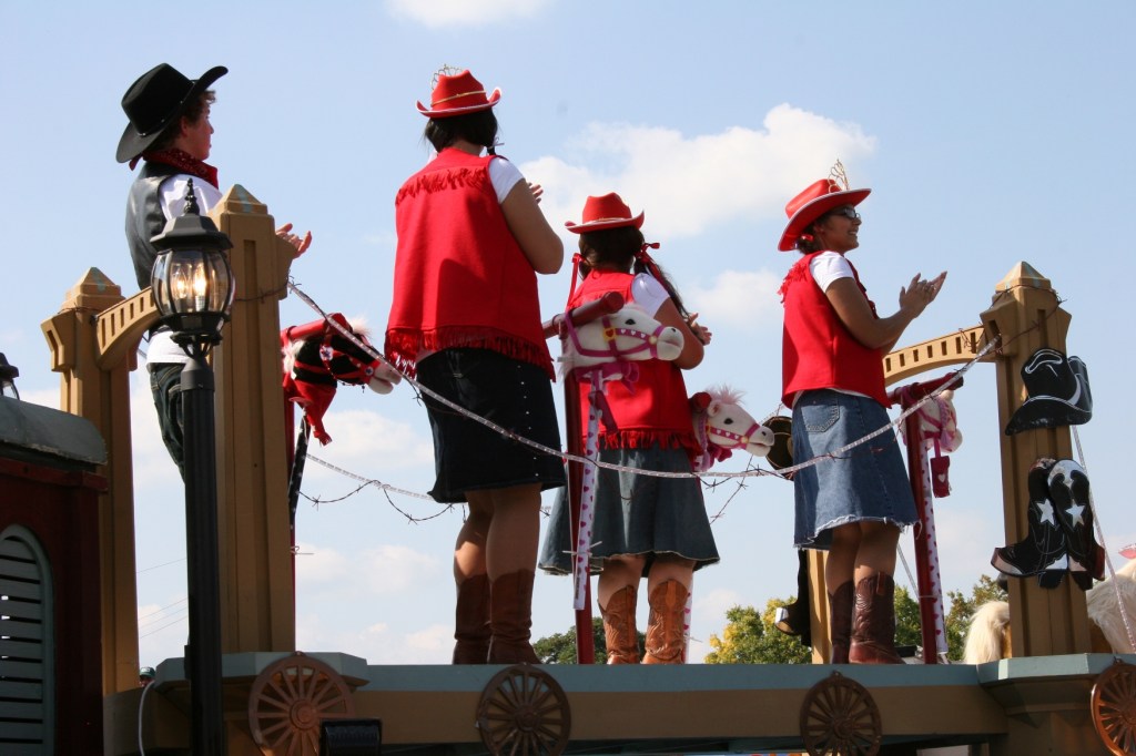 Float in The Defeat of Jesse James Days parade