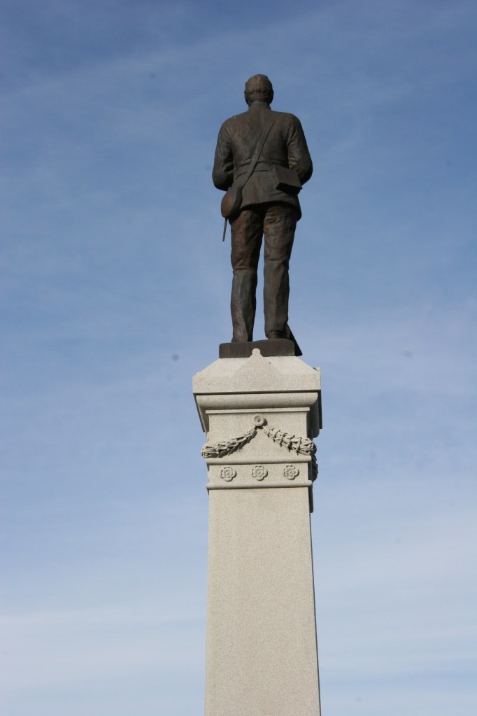 Civil War statue
