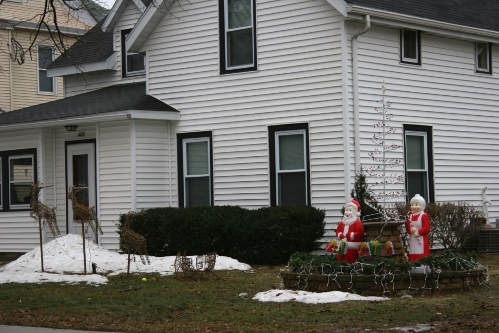 Copy of christmasdecor 013