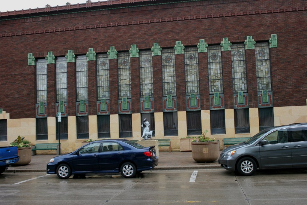 Art, building and sculpture