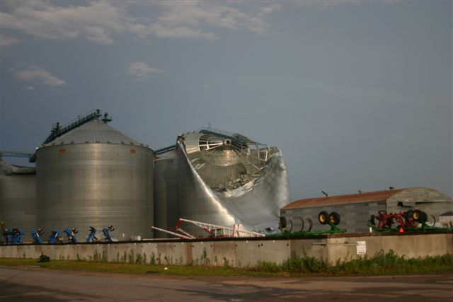 Vesta grain bin damage 1