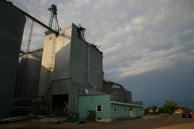 Vesta grain elevator damage 1