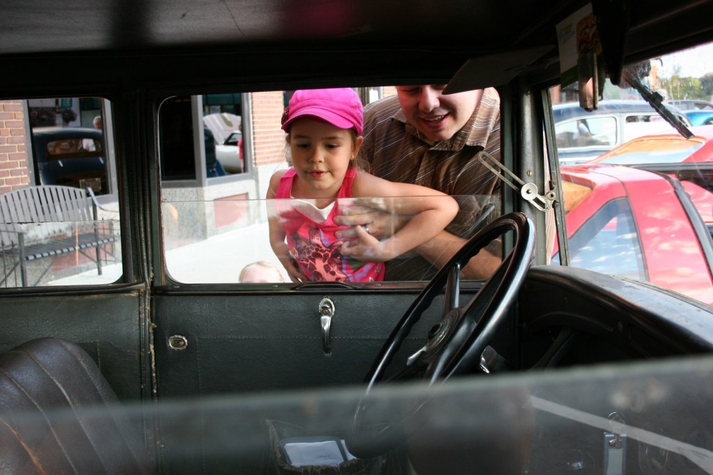 Cruise, looking inside car
