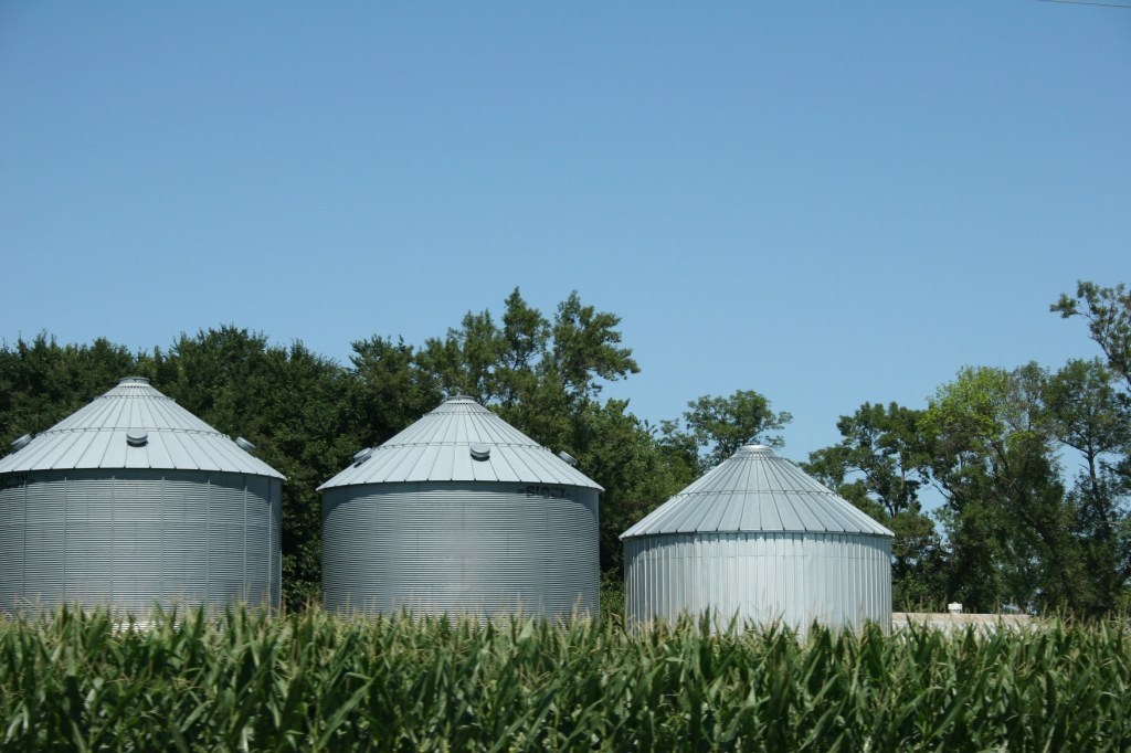 Farm- 3 bins