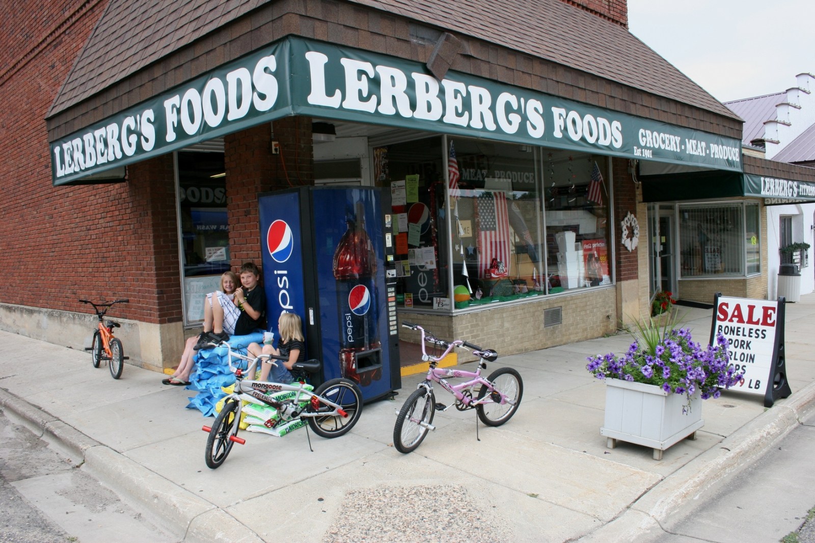 A first in Minnesota, a meat vending machine in Ellendale Minnesota