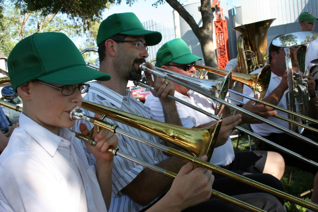 Lucan band, green caps