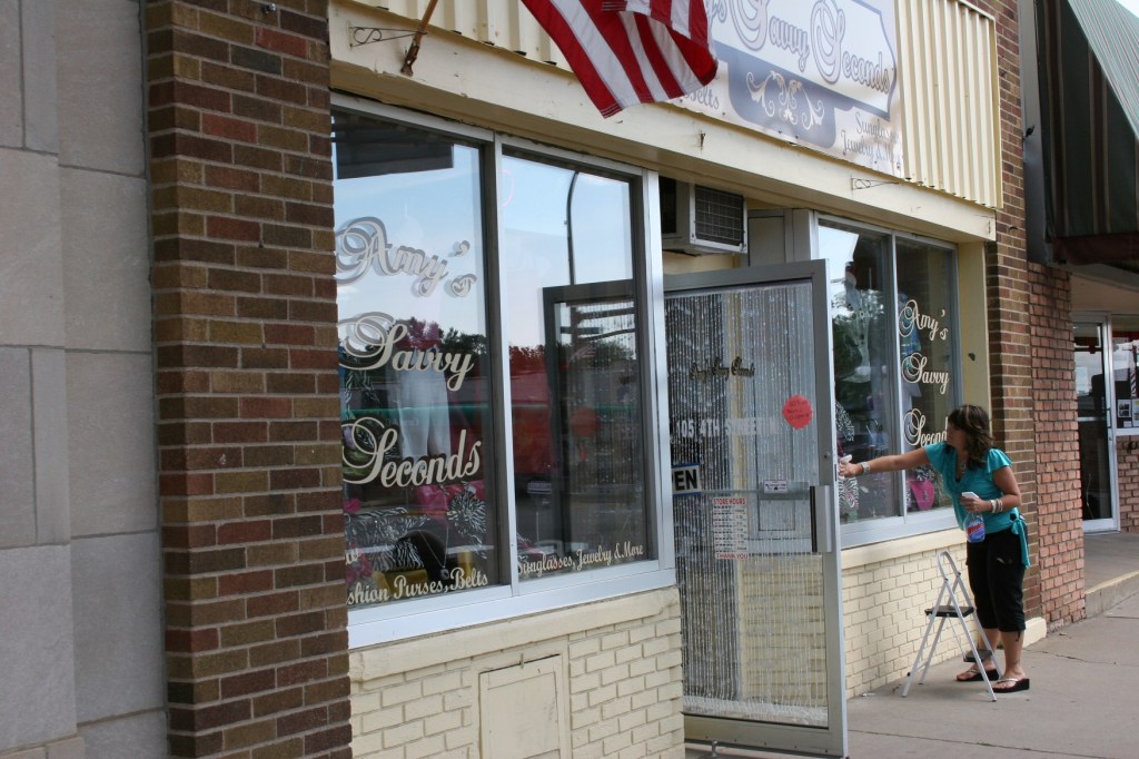 Obama, Amy cleaning windows