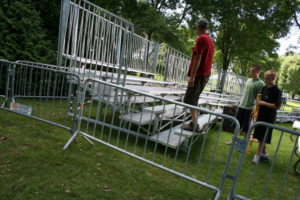 Obama, bleacher testing