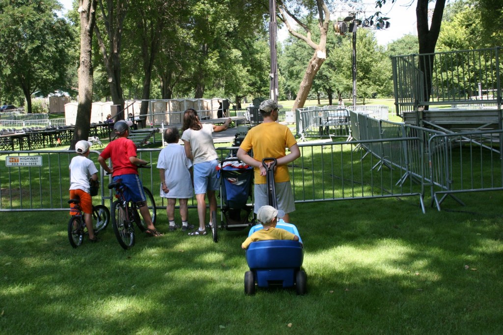 Obama, family at park