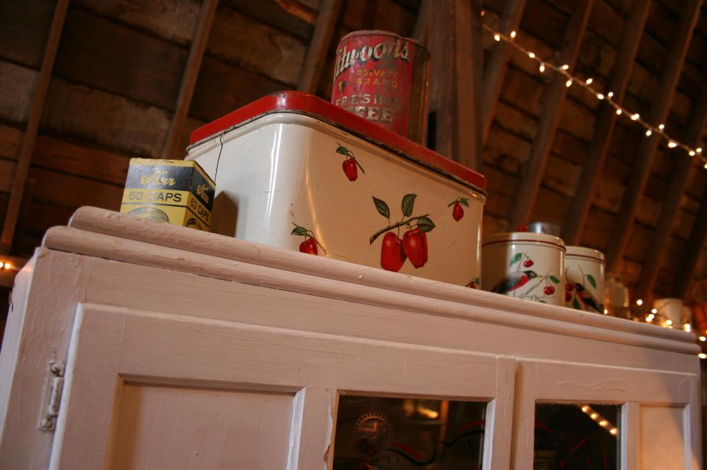 Barn, cupboard top