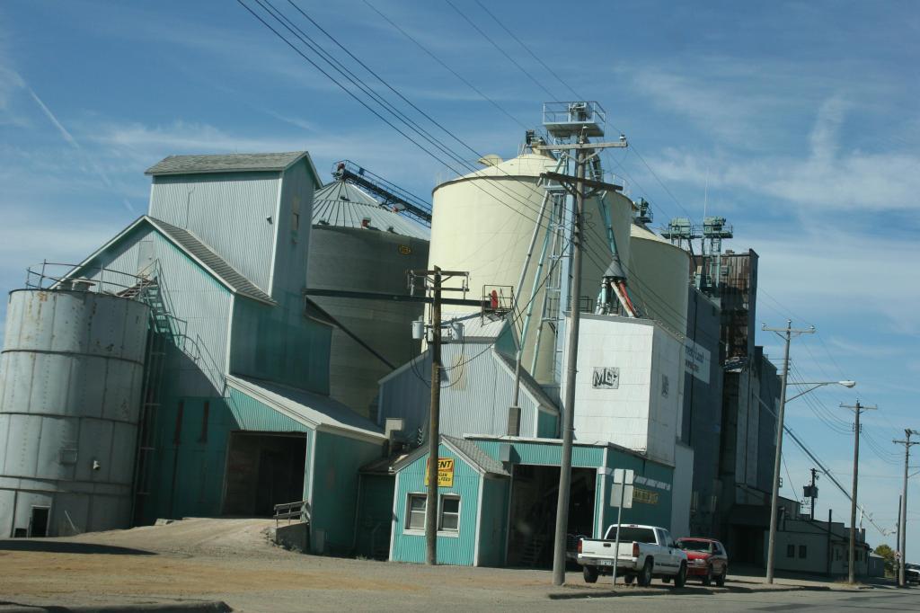 Harvest, Morgan elevator