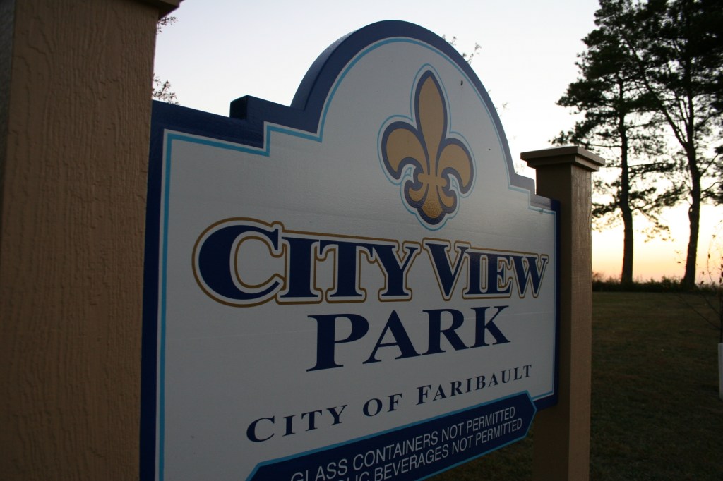 City View, sign