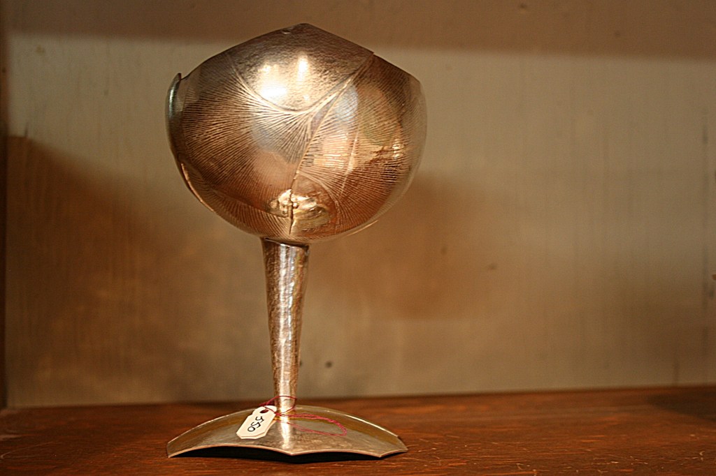 Studio, chalice