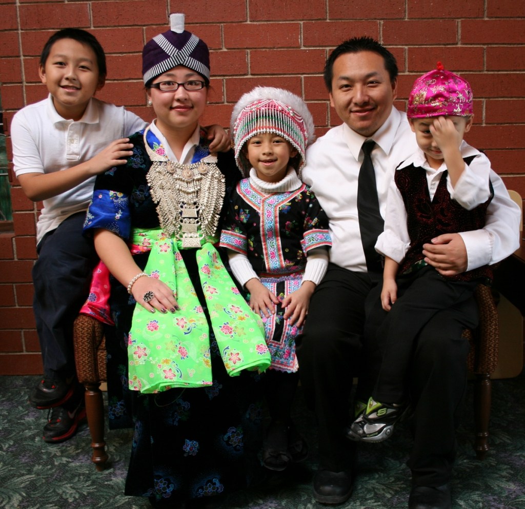 Hmong, family