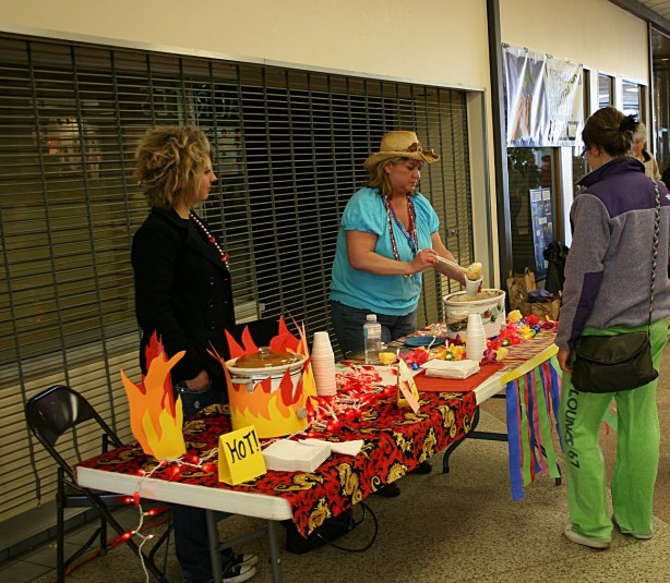 Mall, Kristen & Hannah