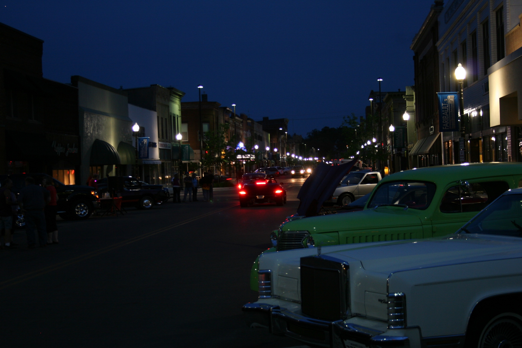 Car cruise, street scene