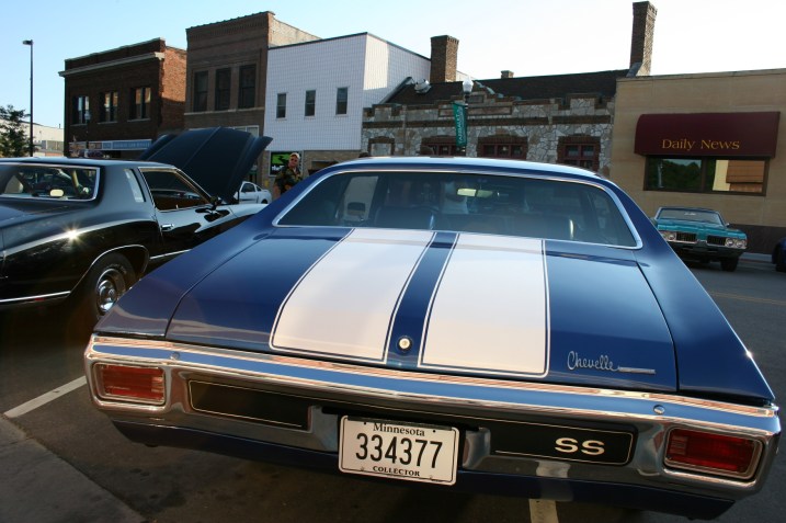 Car, blue Chevelle