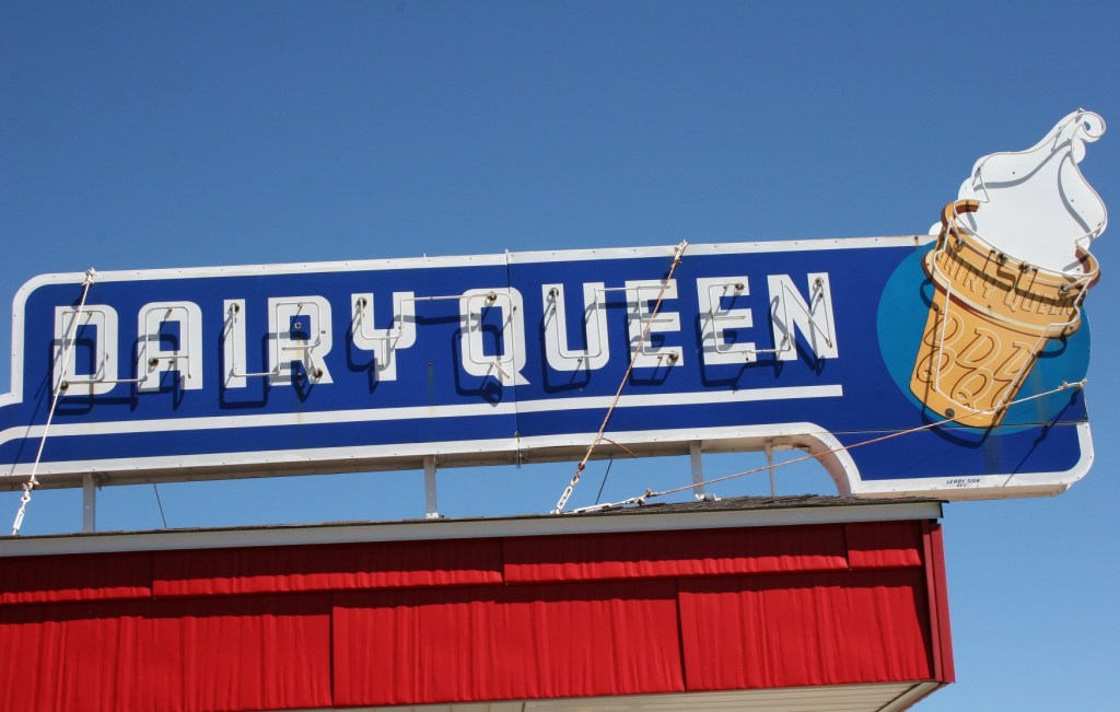 DQ sign, Janesville