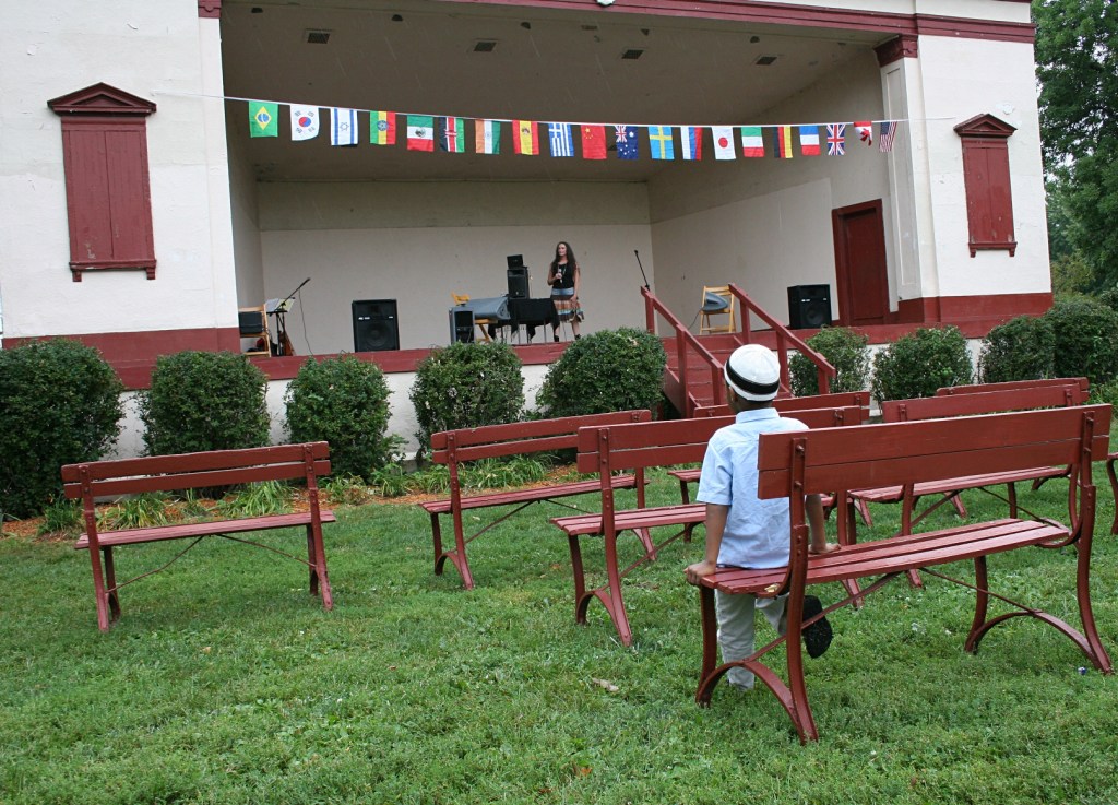 Somali, singer on stage