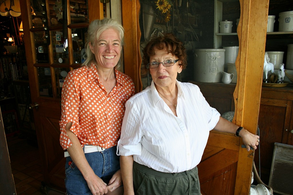 Antique 1, Kathy & Aina