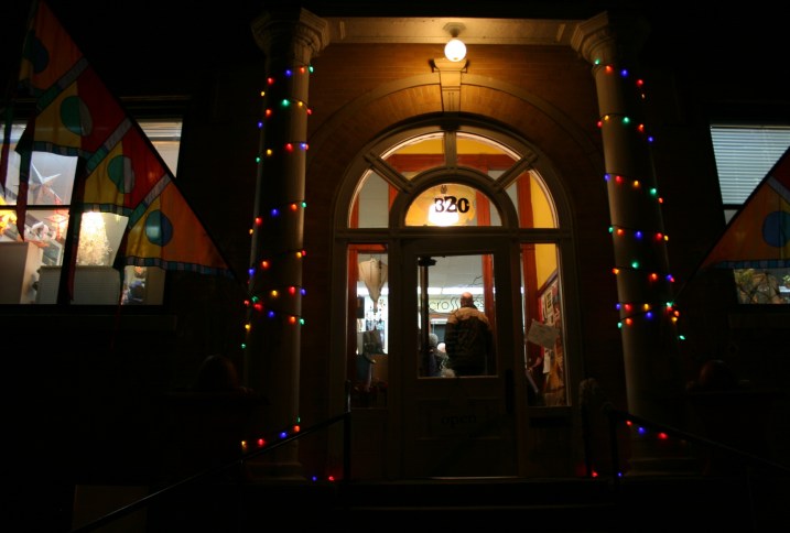 Art, Crossings exterior