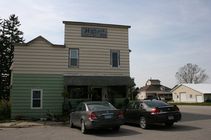 Higland Cafe, exterior
