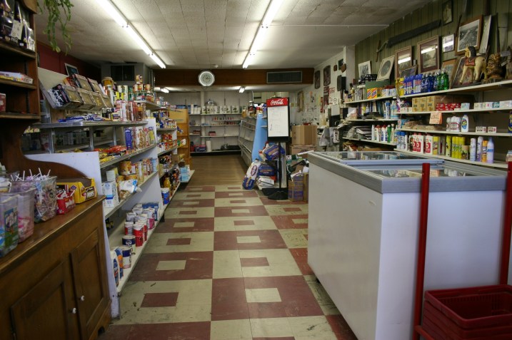Reissner's, first aisle