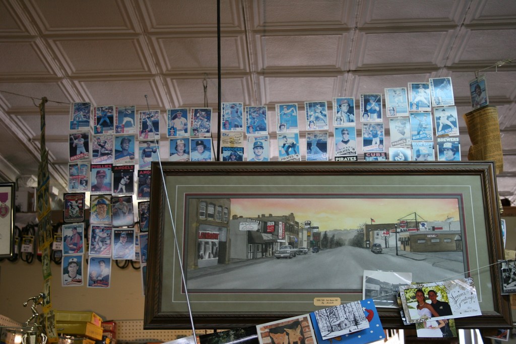 Mutch Hardware, baseball cards