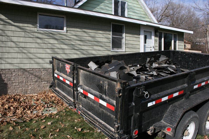 Shingles, house front