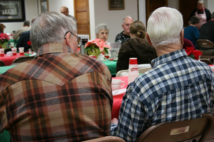 Diners enjoyed each other's company and observed the goings-on.