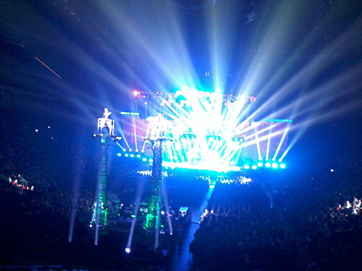 Again, a bad photo, but at least it gives you some idea of the amazing light show and fabulous showmanship of this concert.