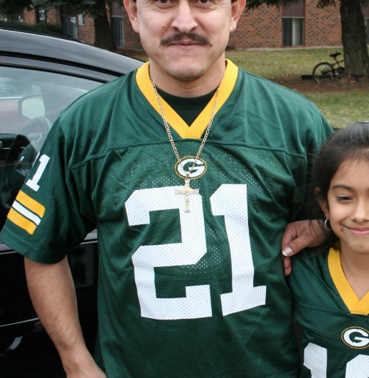 Father and daughter Green Bay Packers fans from Appleton. Minnesota Prairie Roots file photo.