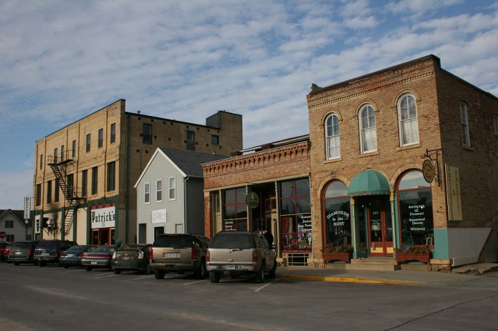 Patrick's on 3rd anchors the corner on the left with Diamonds in the RUST on the right. Diamonds sells merchandise from antiques to present. Love that name.