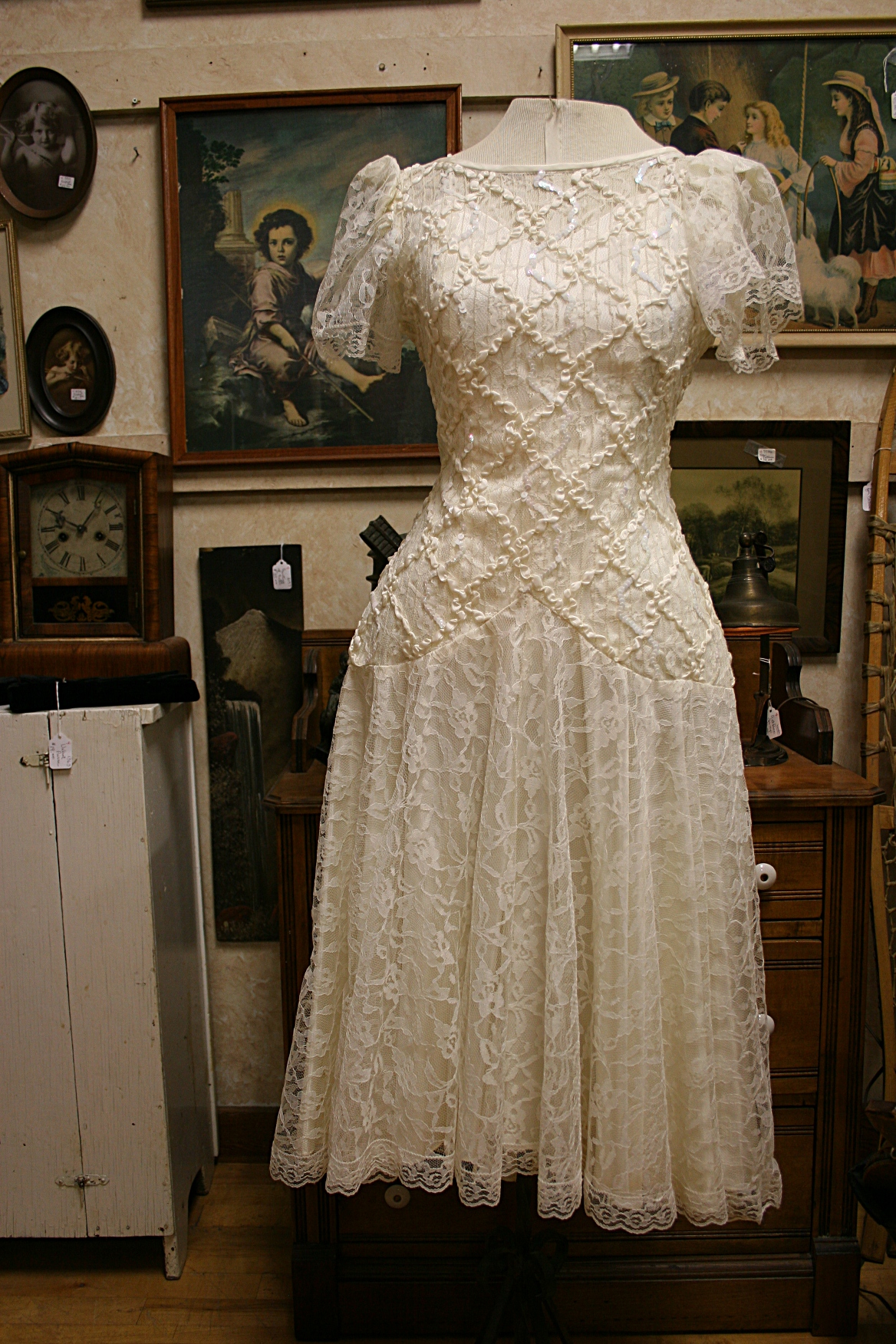 Another 70s find in an antique store that was closing for good on the day we shopped there.