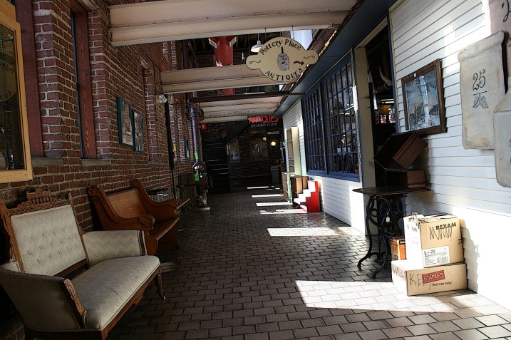 A hallway inside Pottery Place.