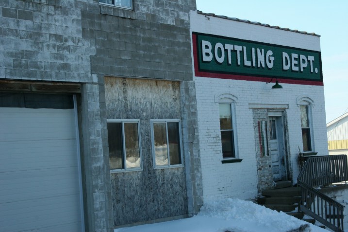 I believe this building once housed Montgomery Brewing Company. Can anyone confirm?