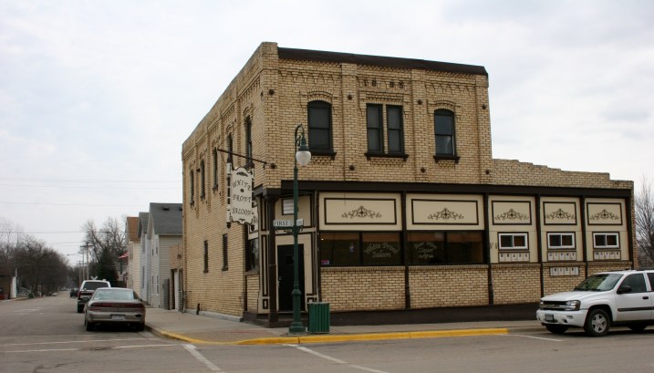 The White Front Saloon, one of many bars we spotted.
