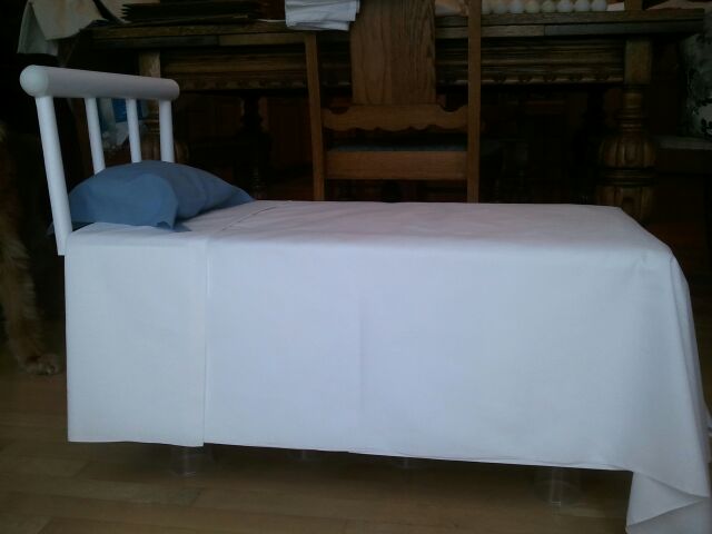 The orphan bed designed by Lillquist.