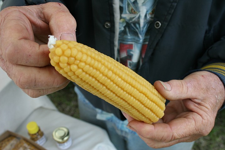Market, corn candle