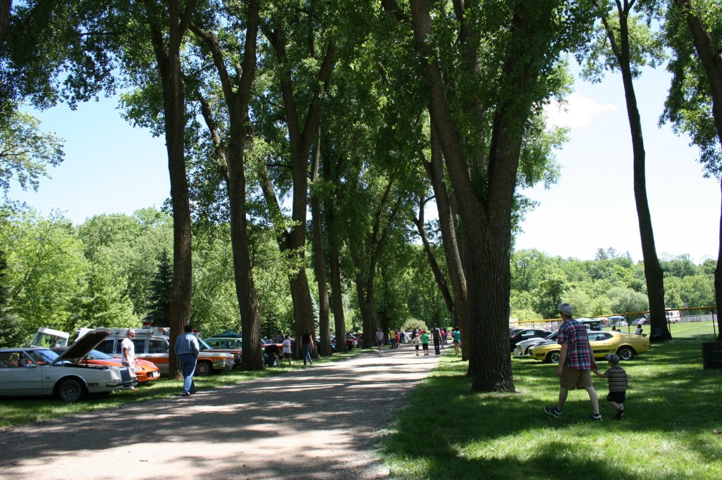 An idyllic car show setting in Faribault's TeePee Tonka Park.