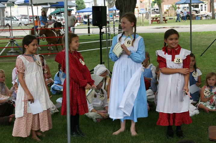 Four of the finalists in the Laura Look-A-Like contest. the fifth finalist was found shortly after I took this photo.