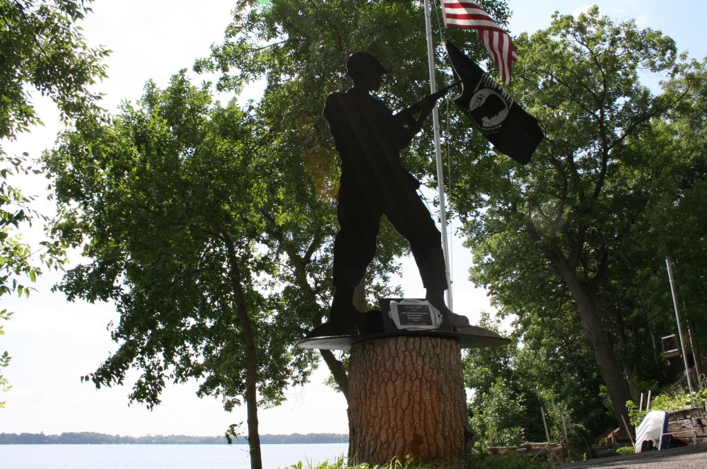 The "American Joe" memorial was crafted by metal artist Kirk Mansfield, who "sits at a computer all day" in his professional career,