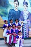 Walnut Grove mural, Hmong&nbsp;by