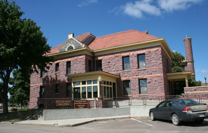 The entry to the gallery, located in the Rock County Courthouse square.
