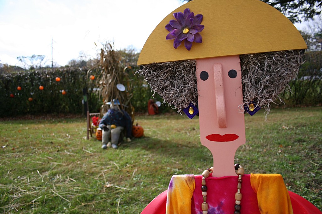 While others can be as fashionable as the Queen Mom, like this hip 60s scarecrow.